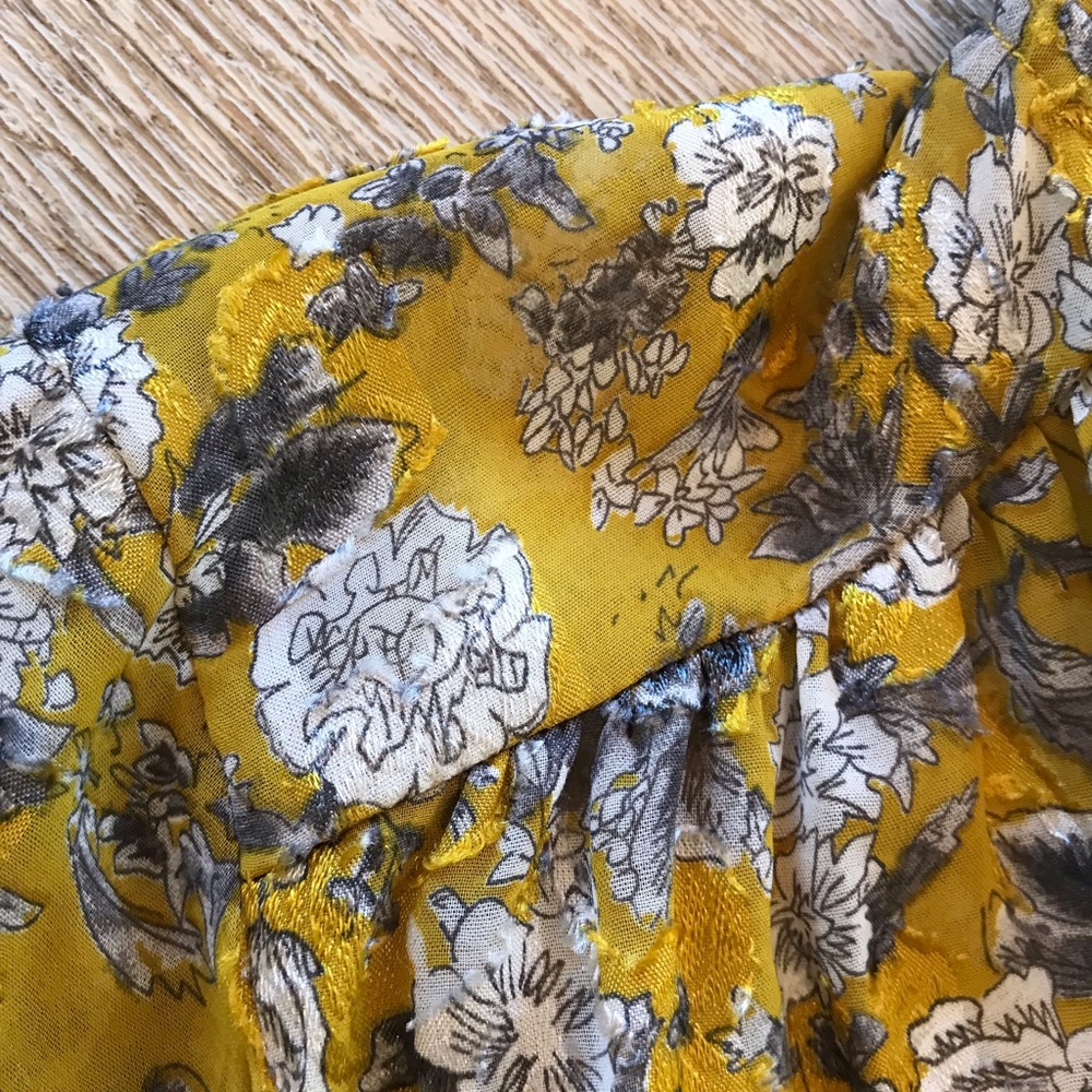 NWOT Zara Ruffle Trim Silky Yellow Gray Floral Pattern Button Floral Blouse Top - Picture 12 of 14
